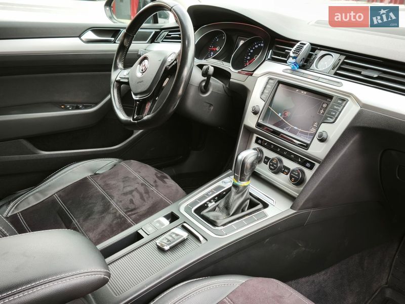 Универсал Volkswagen Passat 2016 в Львове