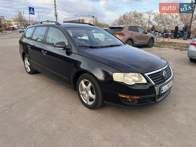 Универсал Volkswagen Passat 2005 в Киеве