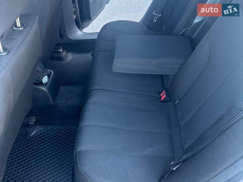 Универсал Volkswagen Passat 2005 в Киеве