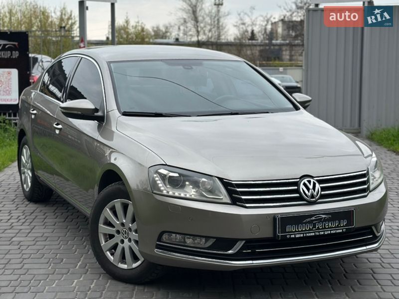 Седан Volkswagen Passat 2012 в Каменском