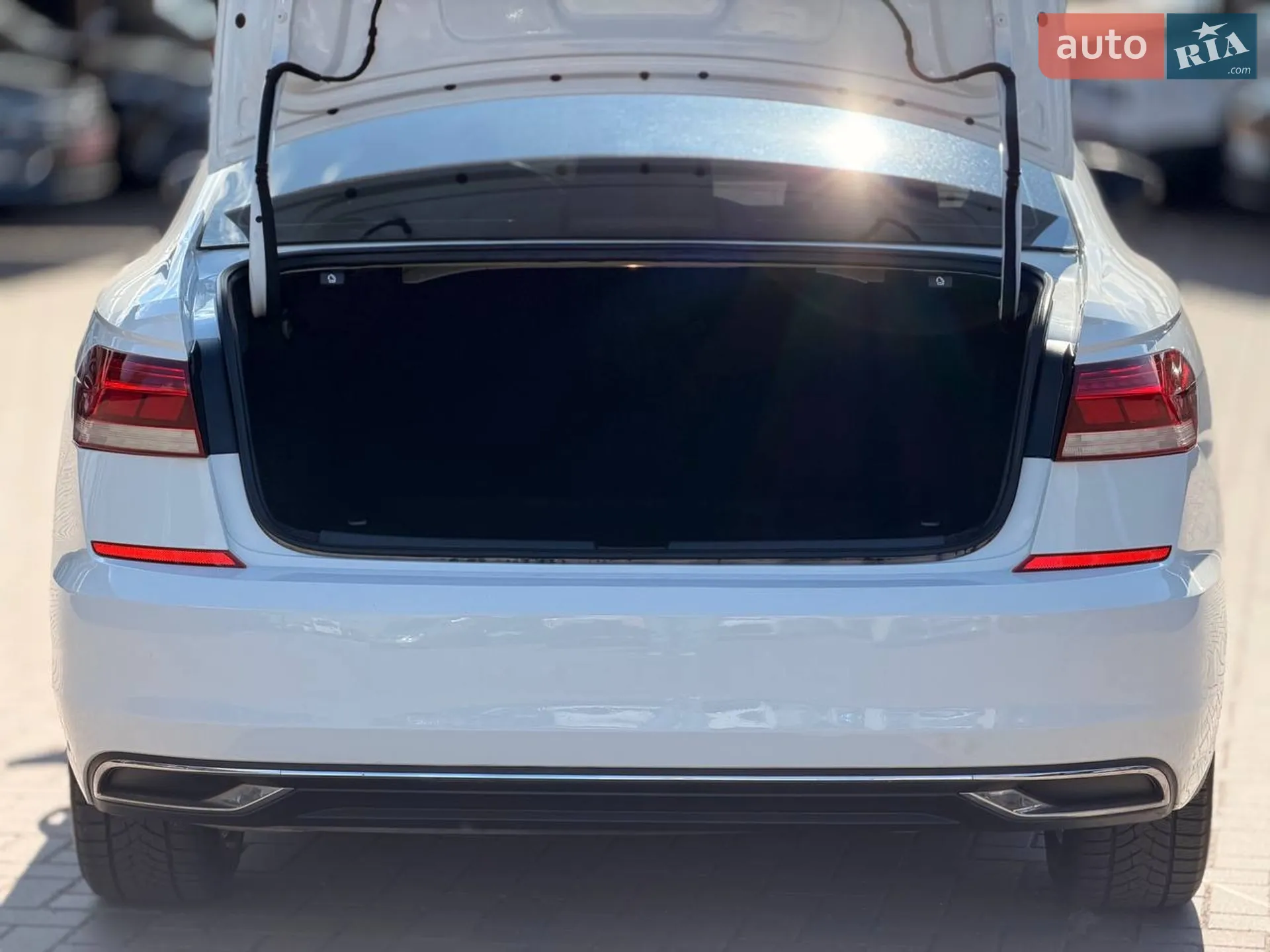 2021 Volkswagen Passat - мініатюра 9