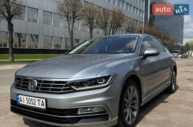 Седан Volkswagen Passat 2018 в Києві