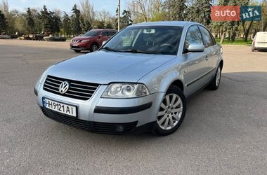 Седан Volkswagen Passat 2002 в Одесі