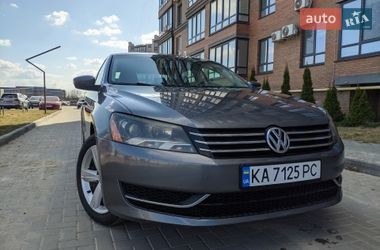 Седан Volkswagen Passat 2012 в Житомирі