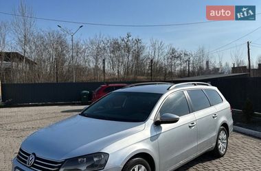 Универсал Volkswagen Passat 2013 в Ужгороде