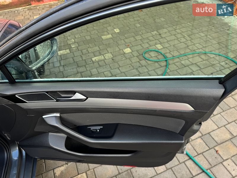 Универсал Volkswagen Passat 2015 в Звягеле