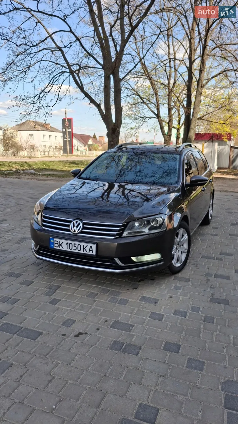 2011 Volkswagen Passat - мініатюра 2