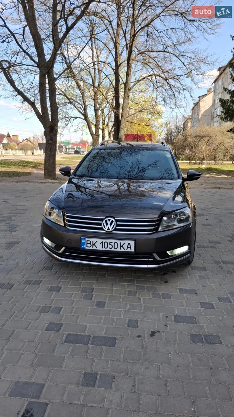 2011 Volkswagen Passat - мініатюра 3