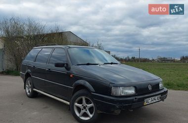 Універсал Volkswagen Passat 1989 в Березному