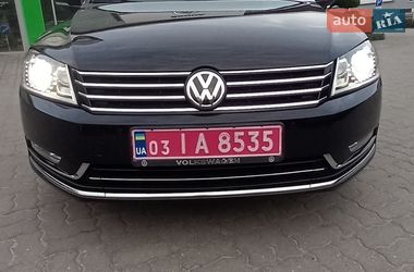 Універсал Volkswagen Passat 2012 в Луцьку