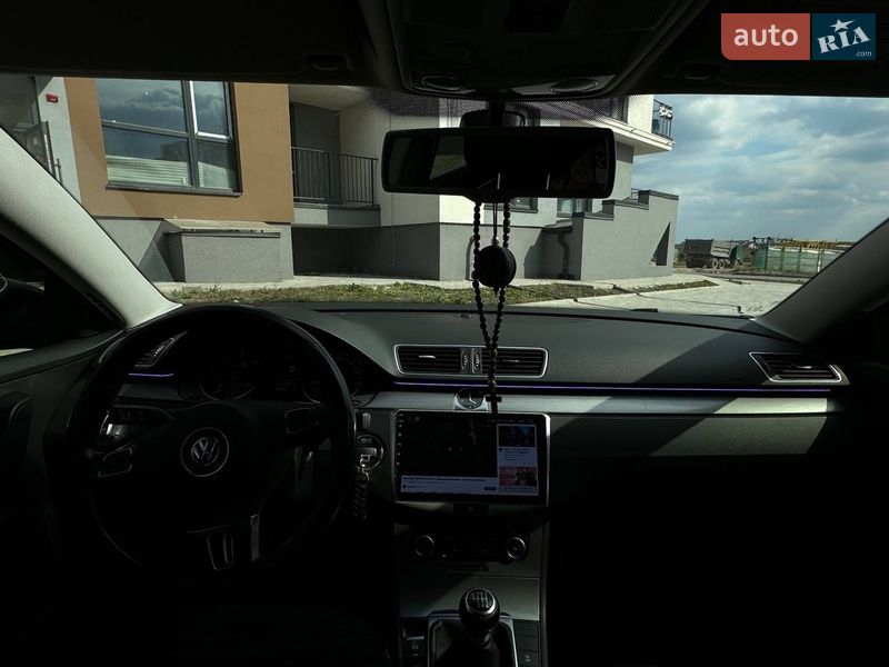 Универсал Volkswagen Passat 2011 в Тернополе