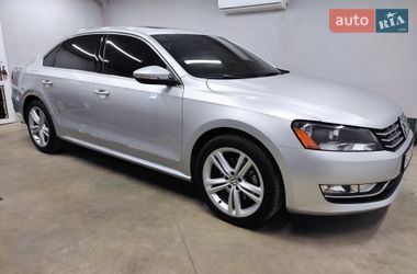 Седан Volkswagen Passat 2015 в Львові