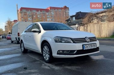 Седан Volkswagen Passat 2013 в Києві
