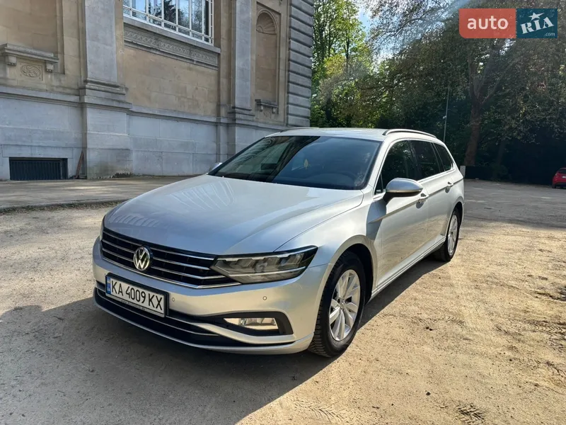 Volkswagen Passat 2018 VIN WVWZZZ3CZJE152620 фото оголошення 25 з 59