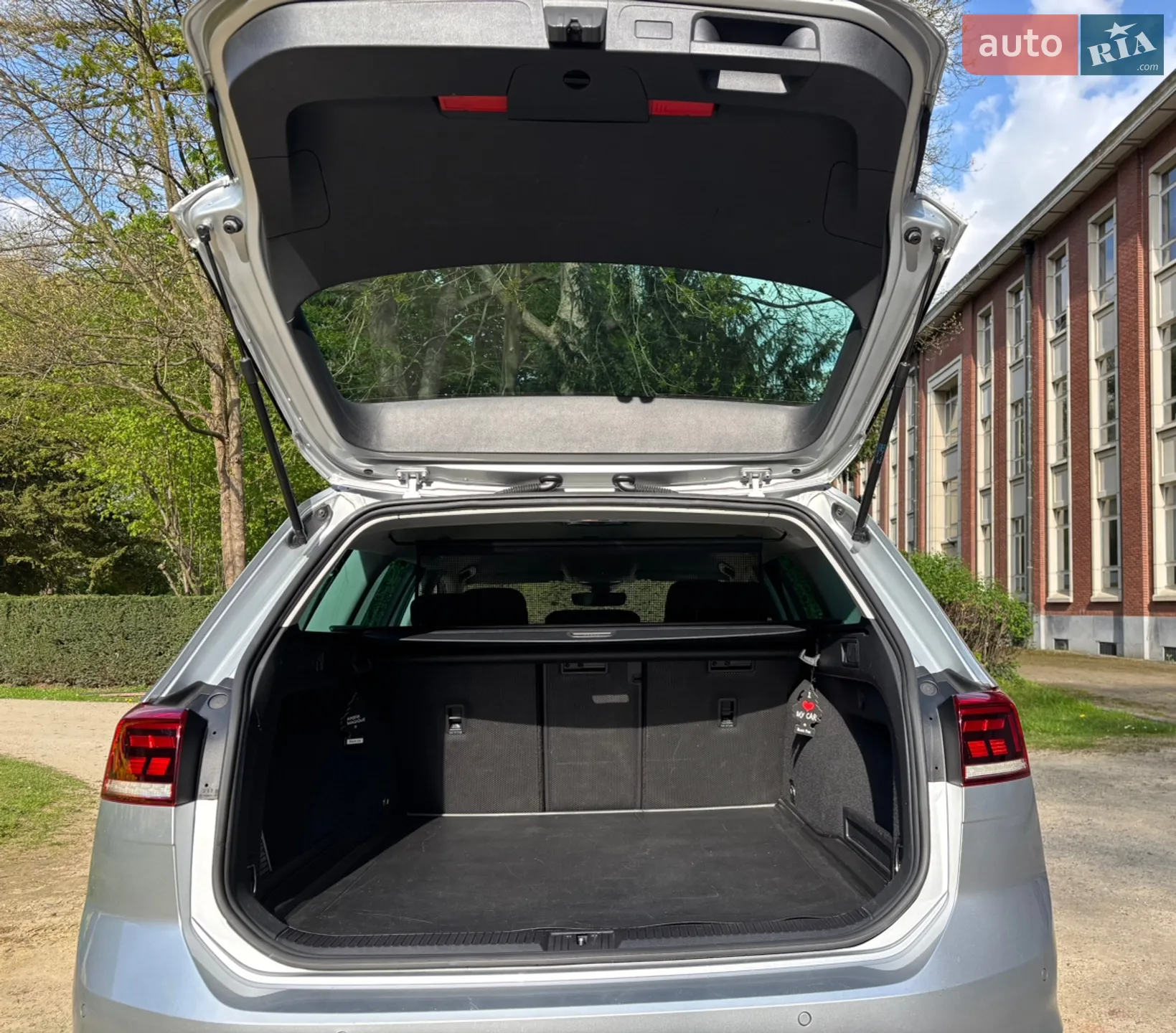 2019 Volkswagen Passat - мініатюра 9
