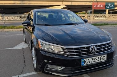 Седан Volkswagen Passat 2016 в Києві