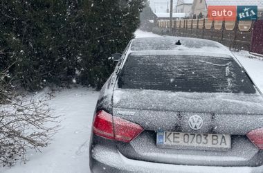 Седан Volkswagen Passat 2012 в Днепре