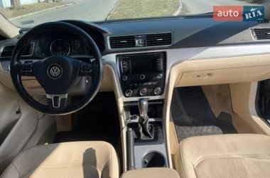 Седан Volkswagen Passat 2012 в Днепре