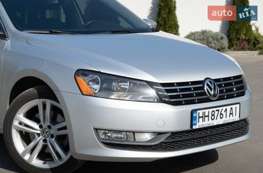 Седан Volkswagen Passat 2013 в Одесі