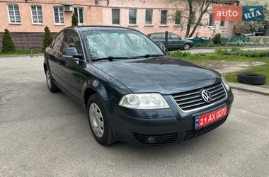 Седан Volkswagen Passat 2004 в Харькове