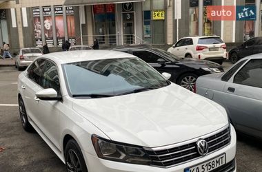 Седан Volkswagen Passat 2016 в Киеве