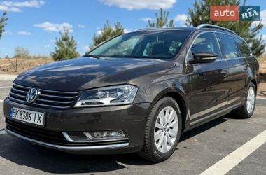 Универсал Volkswagen Passat 2014 в Ровно
