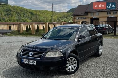Седан Volkswagen Passat 2004 в Долгом