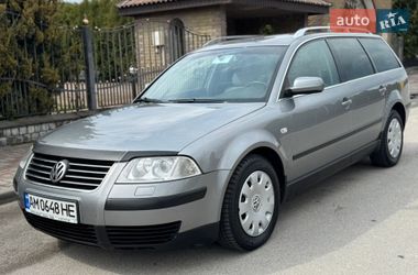 Універсал Volkswagen Passat 2002 в Житомирі
