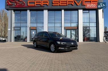 Універсал Volkswagen Passat 2018 в Києві