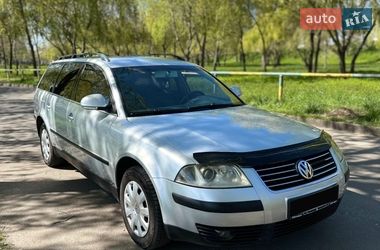 Универсал Volkswagen Passat 2004 в Ровно