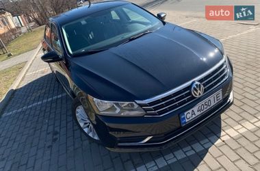 Седан Volkswagen Passat 2017 в Черкассах