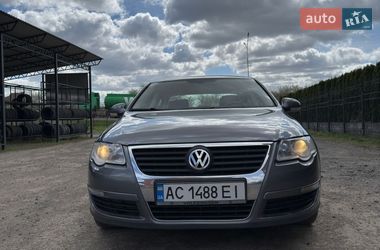 Седан Volkswagen Passat 2006 в Луцке