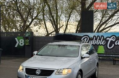 Универсал Volkswagen Passat 2008 в Харькове