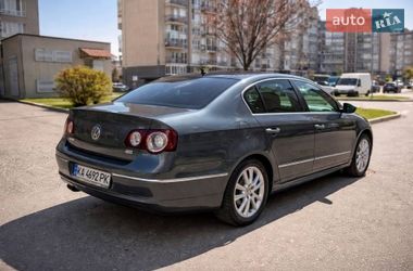 Седан Volkswagen Passat 2010 в Киеве