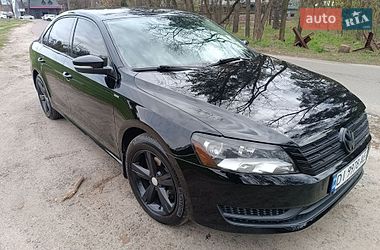 Седан Volkswagen Passat 2013 в Києві