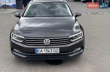 Універсал Volkswagen Passat 2015 в Києві
