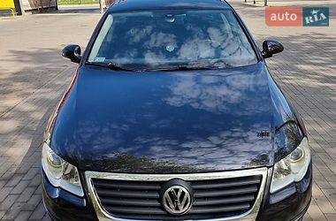 Універсал Volkswagen Passat 2009 в Любомлі
