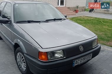 Седан Volkswagen Passat 1991 в Рожище