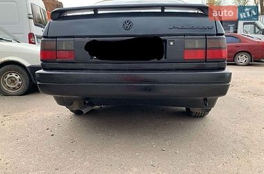 Седан Volkswagen Passat 1993 в Хмельницькому