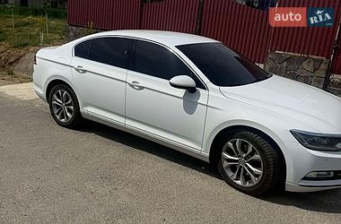 Седан Volkswagen Passat 2017 в Мукачево