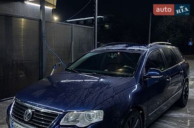 Універсал Volkswagen Passat 2008 в Ужгороді