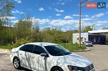 Седан Volkswagen Passat 2014 в Кривом Роге