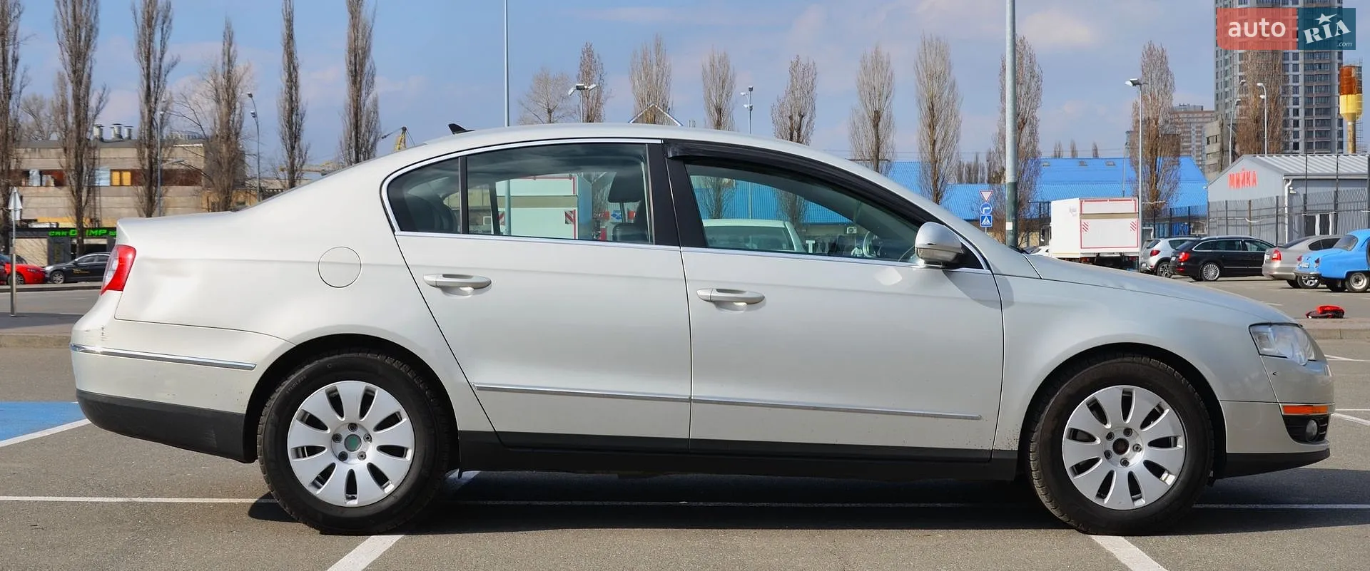 2010 Volkswagen Passat - мініатюра 7