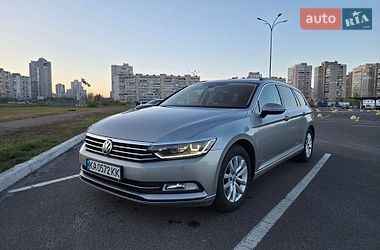 Универсал Volkswagen Passat 2015 в Киеве