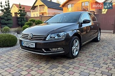 Седан Volkswagen Passat 2013 в Мукачевому