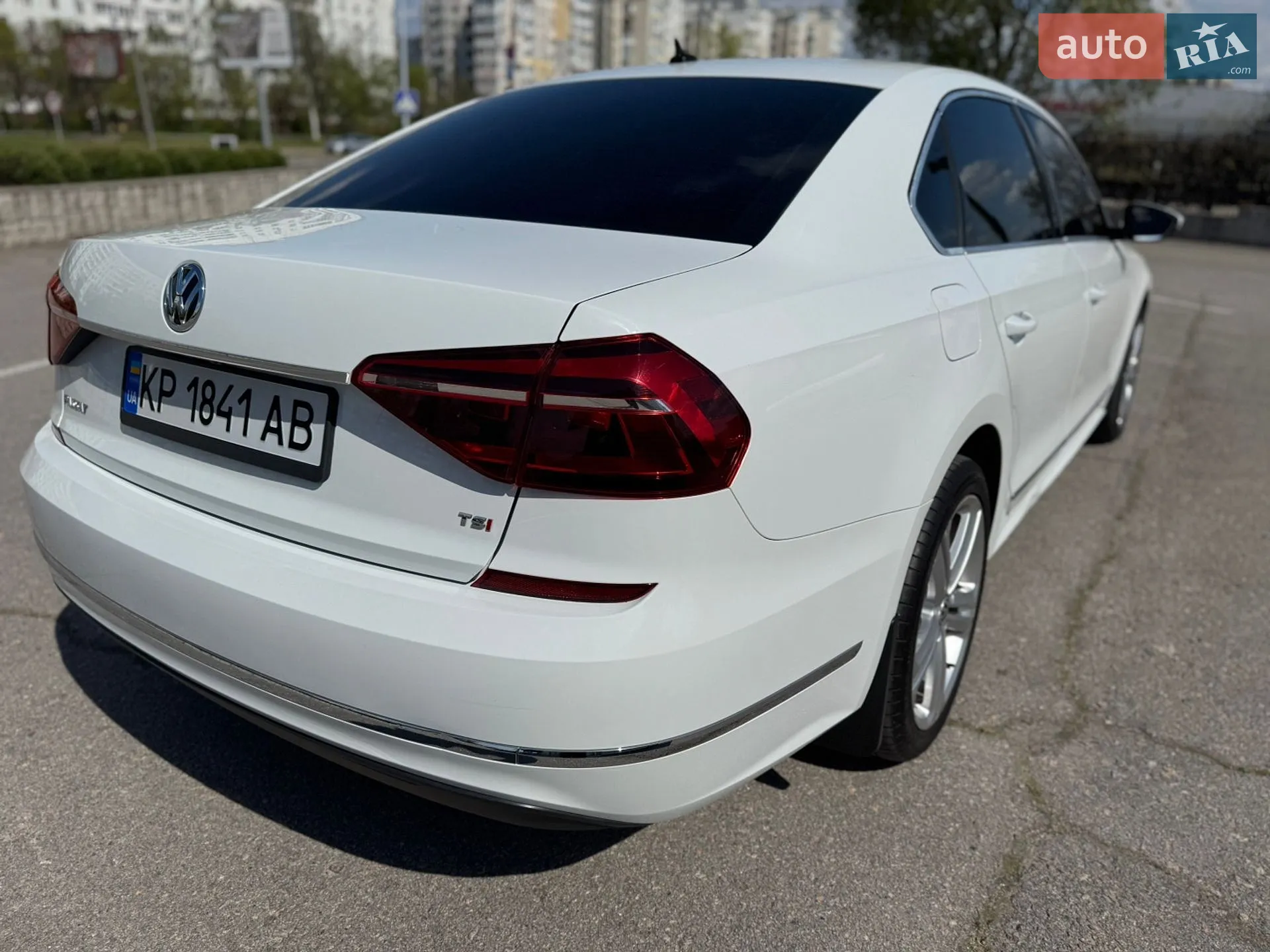 2016 Volkswagen Passat - мініатюра 16
