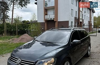 Універсал Volkswagen Passat 2011 в Житомирі