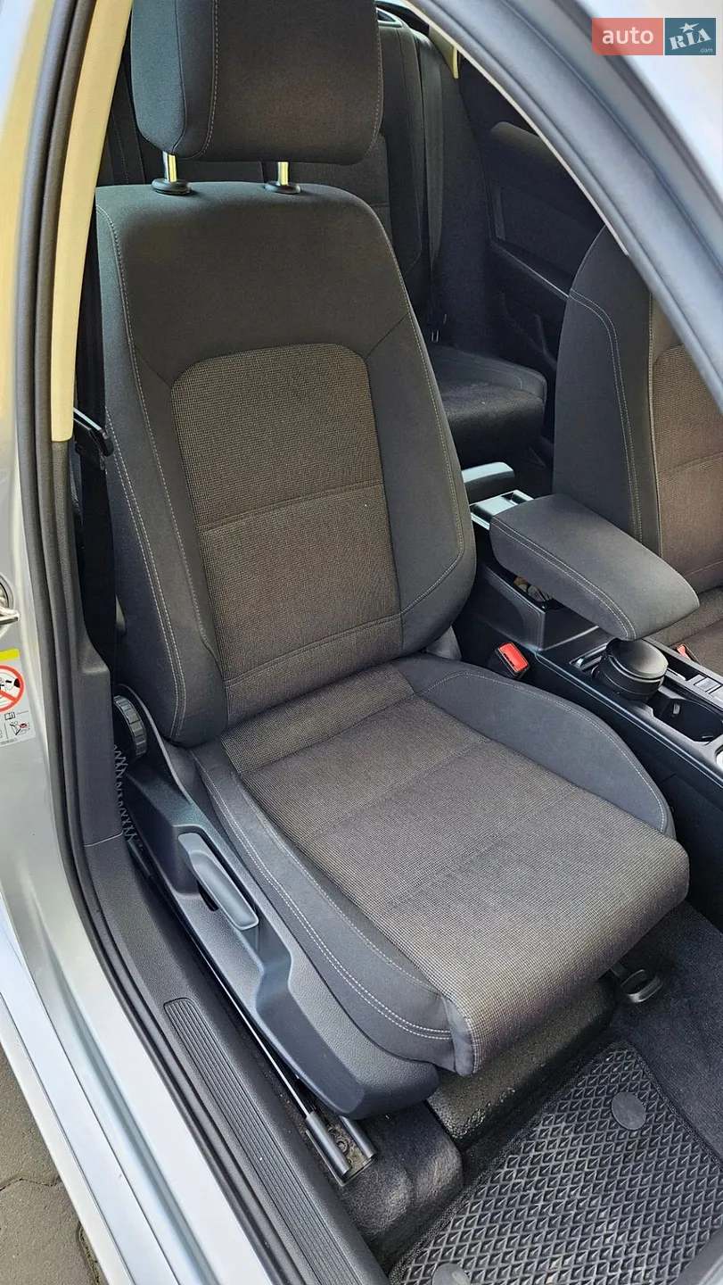 2018 Volkswagen Passat - мініатюра 11