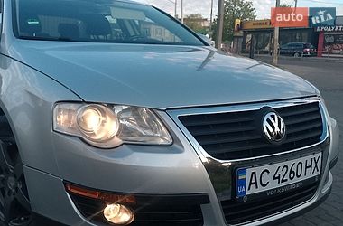Седан Volkswagen Passat 2006 в Горохове