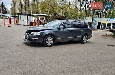 Универсал Volkswagen Passat 2009 в Киеве